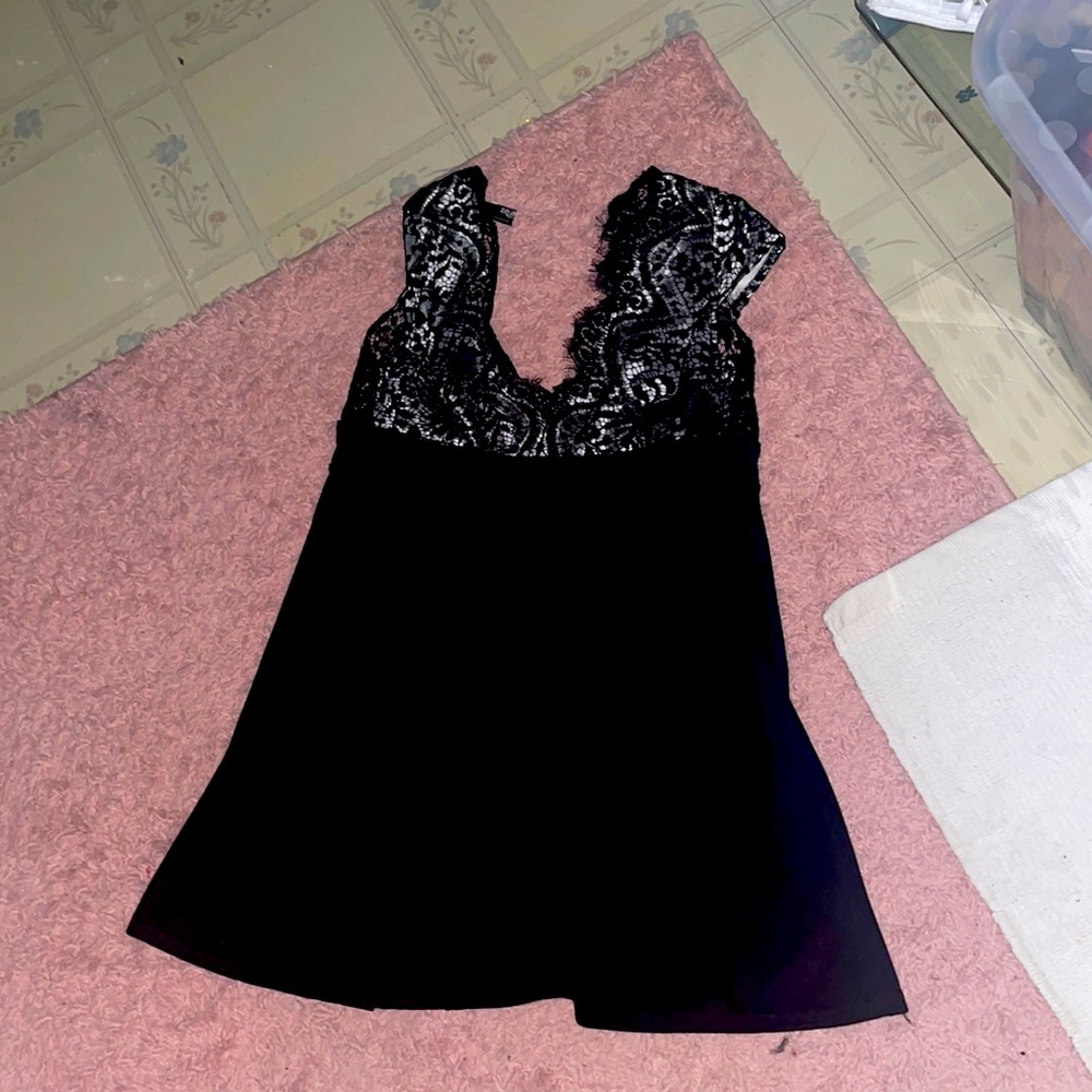 Zeagoo Lace Cap Sleeve A-line Dress Size Small Open Lace Back Zip